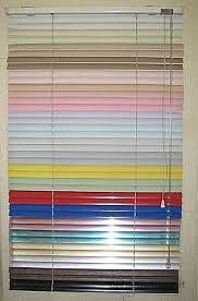 Жалюзи горизонтальные. Жалюзи горизонтальные.