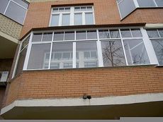 Остекление балконов под ключ