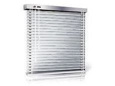 Солнцезащитные, алюминиевые, вертикальные жалюзи, белого цвета