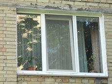 Пластиковое окно Internova поворотное с наружной ламинацией, фурнитура Масо в низшей ценовой категории