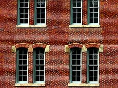 ПВХ окно Алмпласт одночастное с теплым двухкамерным стеклопакетом