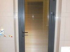 Окно из профильной системы Internova одночастное поворотное для комнаты в низшей ценовой категории, размер 0,8 х 1,0 м