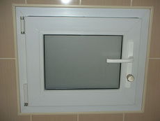 Окно металлопластиковое одностворчатое с поворотно-откидной створкой