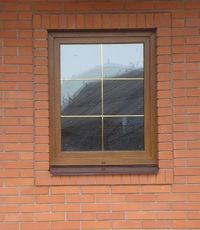 Пластиковое окно с односторонней ламинацией