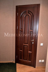 Двери межкомнатные филенчатые из массива дерева на заказ