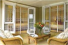 Решітка розсувна