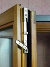 Реставрация, ремонт окон и дверей, регулировка и замена фурнитуры