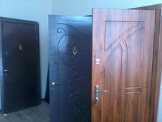 Изготовление под заказ входных дверей по индивидуальным размерам и дизайну.