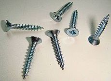 Шуруп универсальный 4х25 мм потай PZD, белый