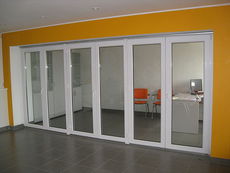 двери раздвижные - гармошка