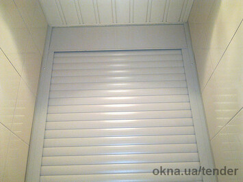 Роллеты защитные на механическом управлении