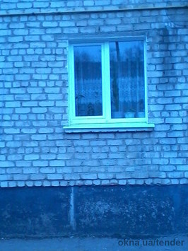Окно поворотно- откидное, размер 1100/ 1350, в кухню и спальню в хрущевку из пятикамерного профиля с однокамерным стеклопакетом., подоконником, отливом, москиткой. Окно поворотно- откидное, размер 1100/ 1350, в кухню и спальню в хрущевку из пятикамерного профиля с однокамерным стеклопакетом., подоконником, отливом, москиткой.