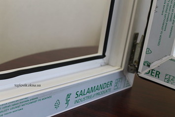 Засклення балконів профіль Salamander