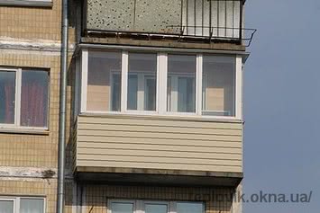 Зовнішня обробка балкона сайдингом Правий Берег