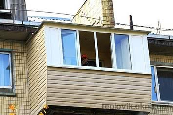 Ремонт маленького балкона на Троєщині