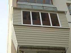 Балкон з виносом