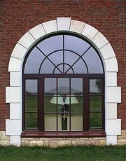 Арочные окна