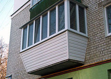 Наружная отделка балкона Сайдингом.