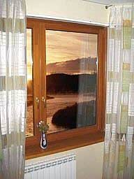 Окно деревянное по недорогой цене
