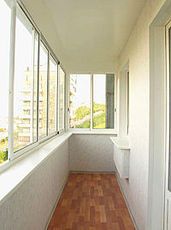 Неизменно немецкое качество профиля от REHAU в остеклении балконов!