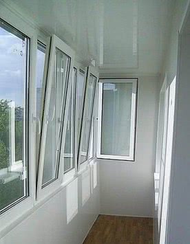 Вікно балконний з профілю WDS