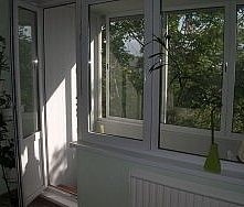Металлоплаcтиковое окно Almpast в балконном блоке - продукция высокого качества по доступным ценам (Киев)!