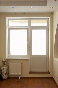 Окно с дверью (балконный блок)