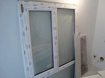 Купить металлопластиковые окна rehau, Киев, с фурнитурой МАСО двухстворчатое 1,45х1,25 м