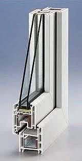Біле вікно металопластикове Rehau в кухню з фурнітурою МАСО. Двостулкові 1,0х1,1 м з однокамерним склопакетом.