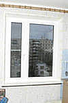 Белые окна Rehau 0,9х1,65 м. Двухстворчатые металлопластиковые окна