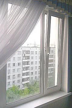 Металлопластиковое окно с прекрасной фурнитурой Maco