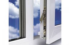 Окна из профиля Salamandr Streamline с фурнитурой МАСО 1145х1600