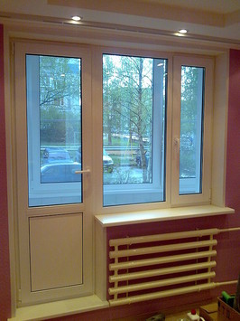 Балконный блок в квартиру, профиль Fenster, фурнитура Siegenia, стеклопакет двухкамерный
