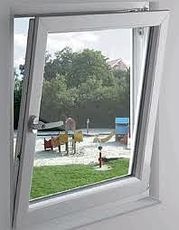 Окно металлопластиковое из профиля Интернова поворотно-откидное для комнаты с фурнитурой от МАСО