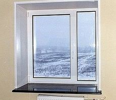 Окно профильной системы ALMplast высокого класса, фурнитура от компании Siegenia, размер окна: 0,7 х 1,3 м