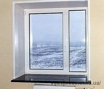 Окно профильной системы ALMplast высокого класса, фурнитура от компании Siegenia, размер окна: 0,7 х 1,3 м