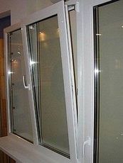 Вікно профільної системи WDS поворотний преміум-розряду з ламінуванням на кухню, фурнітура від Vorne