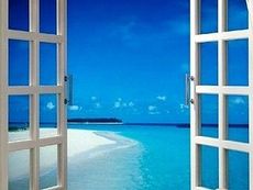 Окно профильной системы от Aluplast поворотно-откидное комнатное, размер окна: 1,3 х 1,2 м