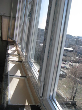 Вынос на балконе "маленькая косынка" с закладной Вынос на балконе "маленькая косынка" с закладной