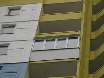 Лоджия с выносом (профильная система Wintech)