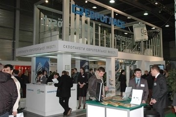 `Зеленые технологии` на выставке `ПРИМУС: Архитектурное стекло 2012`