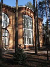 арочный оконный блок общей высотой около 8м &mdash; Amtek LTD