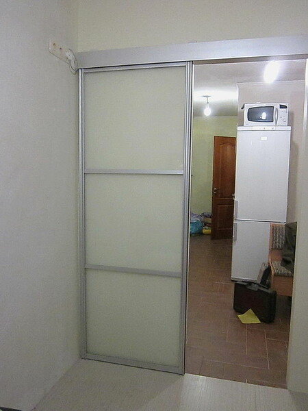 Дверь раздвижная на кухню