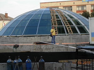 Крыши, купола, пирамиды &mdash; Torhovyy Dom Blyts