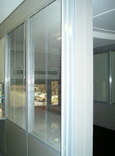 Горизонтальные жалюзи —  Горизонтальные жалюзи —