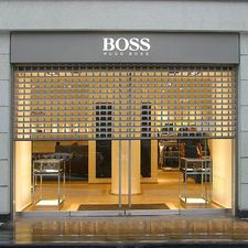 Защитные роллеты для магазинов. &mdash; 