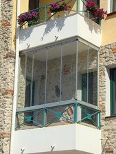 Безрамное остекление балконов и лоджий &mdash; Kredo