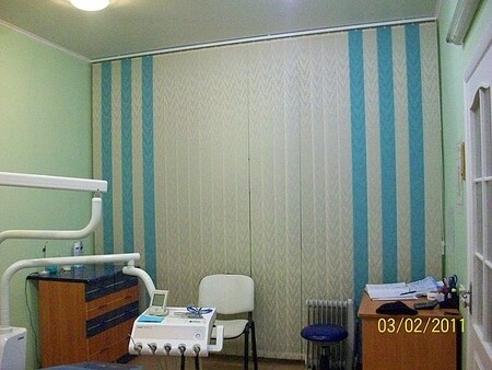 Вертикальні жалюзі