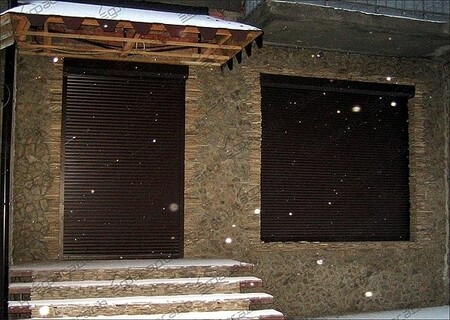 Защитная роллета