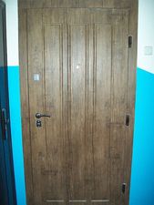 Дверь входная в квартиру Конотоп &mdash; 